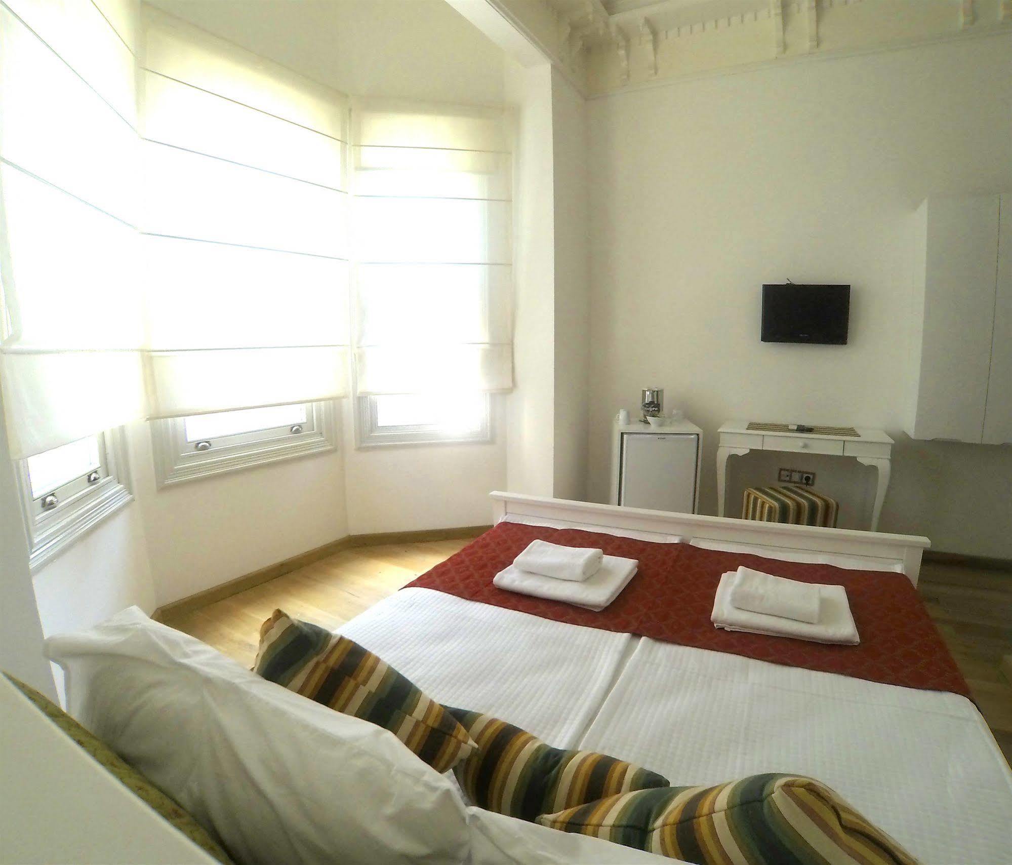 Pi Art Butik Otel Istanbul Exterior photo